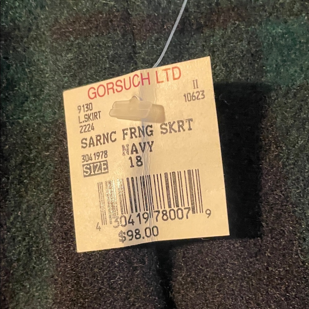 NWT Woolrich Navy and Green Plaid Wool Skirt with Fringe - Picture 2 of 6